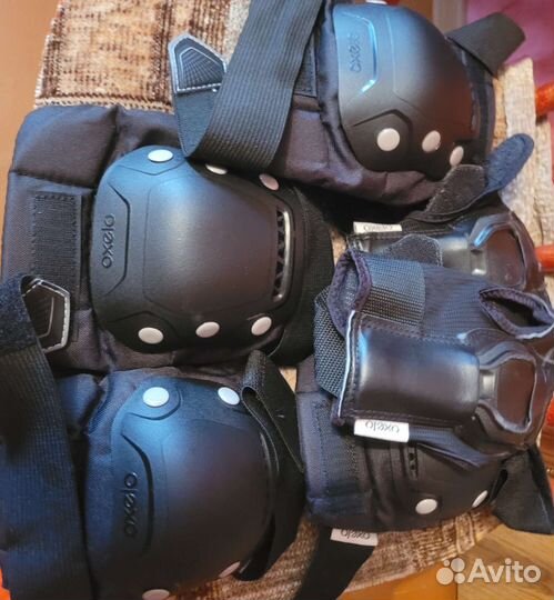 Роликовые коньки