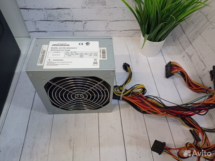 Блок питания Inwin Power Rebel 600W