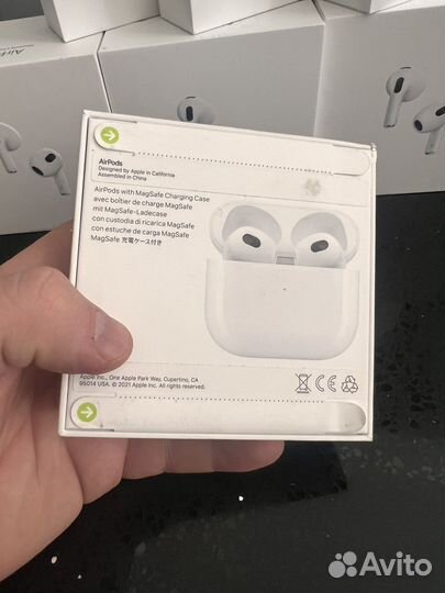 Наушники Apple AirPods 3 (3-го поколения)