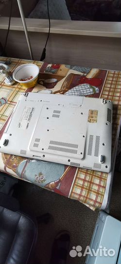 Ноутбук Samsung NP-R430 белый