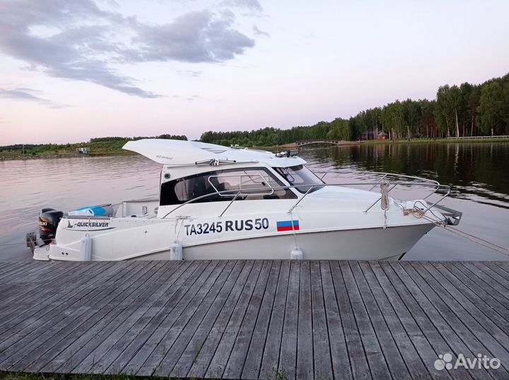 Аренда яхты, прогулка на катере до 5 человек