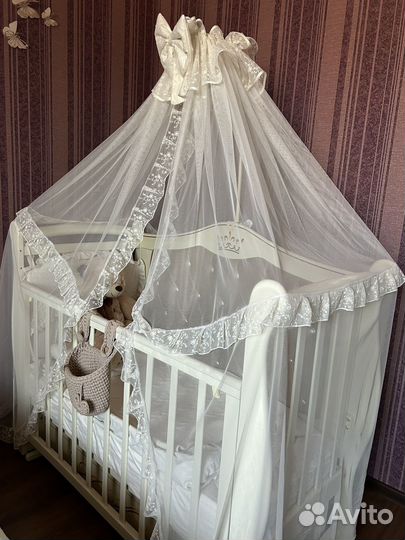 Балдахин с держателем и бортики