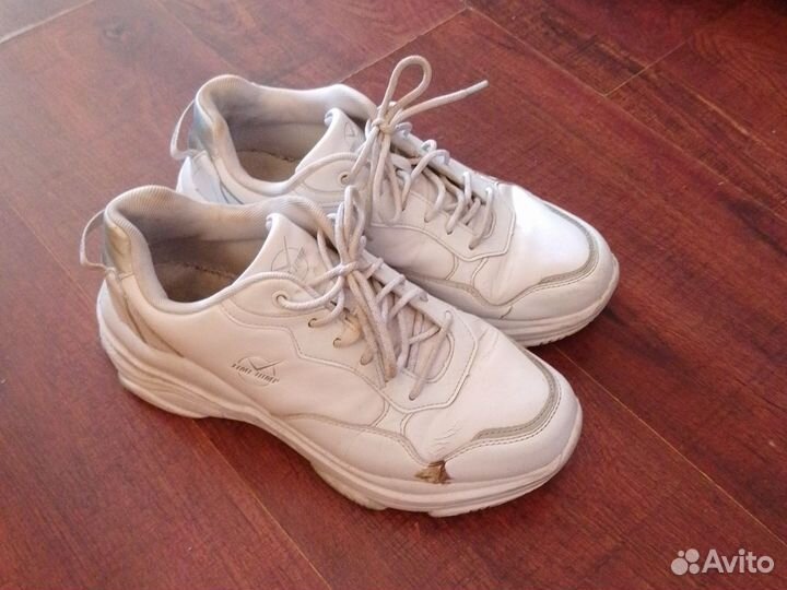 Кроссовки размер 41