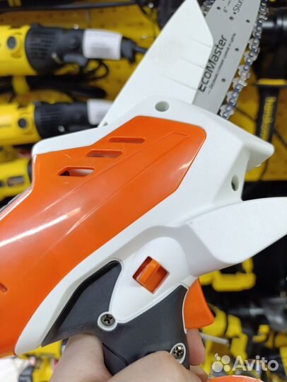 Аккумуляторная цепная пила Sturm CSC18061