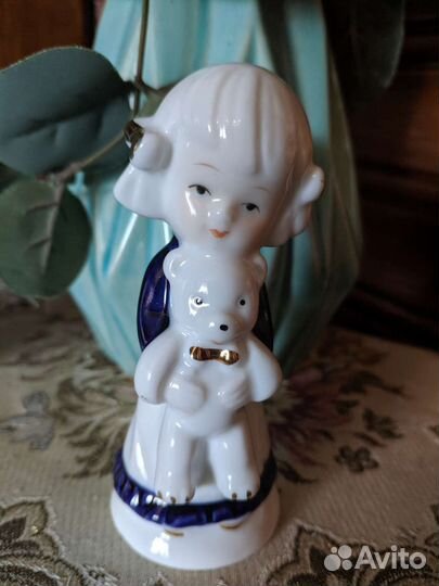 Фарфоровые статуэтки