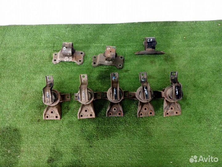 Подушка двигателя Mitsubishi Lancer 9 2004