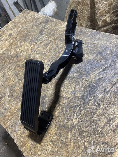 Педаль газа на mercedes benz w202