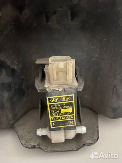 Бачок стеклоомывателя Kia Sportage 2