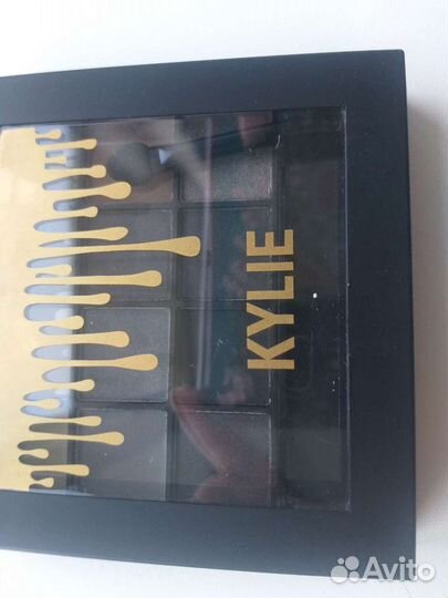 Тени для век kylie