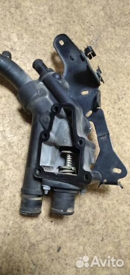 Корпус термостата Peugeot 407