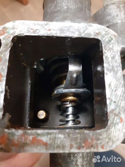 Корпус термостата змз 409 УАЗ