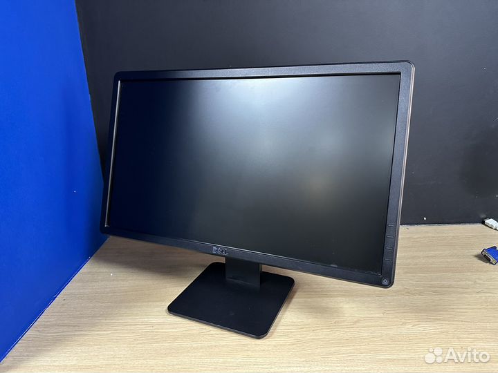 Монитор Dell 22