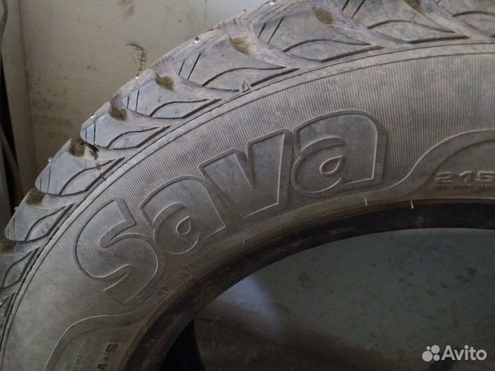 AMP Terrain Gripper A/T 215/65 R16 68F