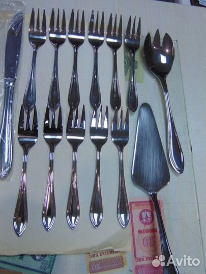 Набор вилки,ножи.Новые.27 шт