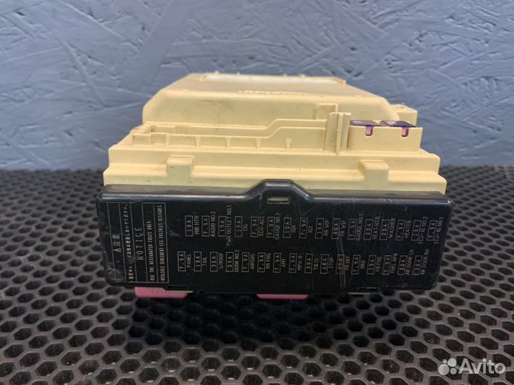 Блок предохранителей салонный Lexus Rx 350