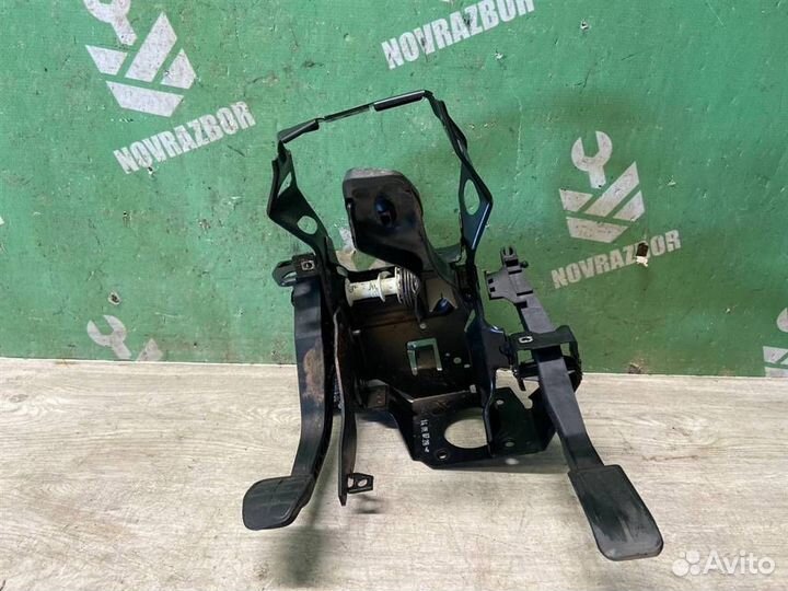 Блок педалей Фольксваген Гольф 3 Венто