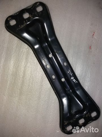 Кронштейн кпп Mercedes-Benz W212 Е200 M271