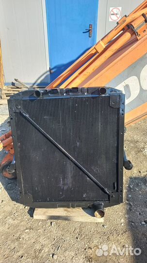 Радиаторы Маз медный б/у под кулер. Авто-разбор