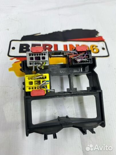 Блок предохранителей Audi A6 4G2 chva 2011