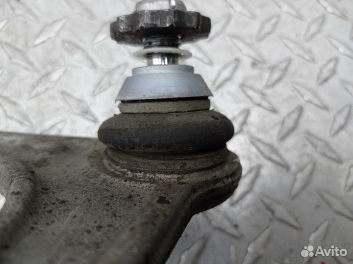 Рычаг передний левый верхний Mercedes C-klasse W20