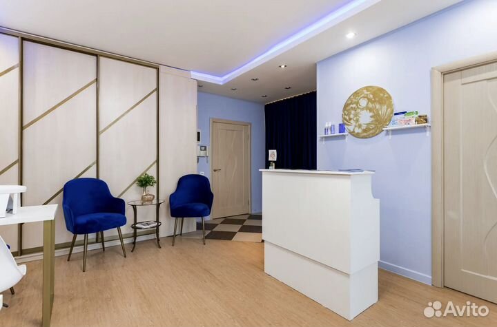 Рабочее место в аренду мастеру маникюра и педикюра