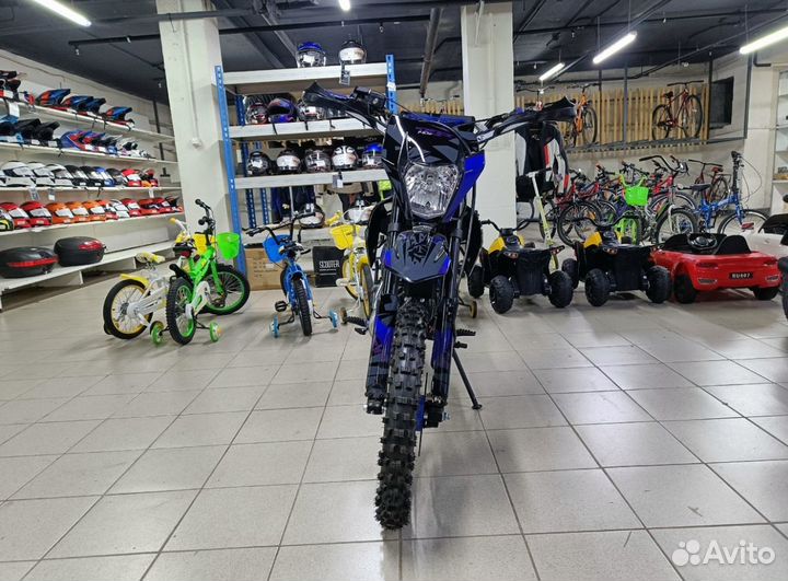 Мотоцикл racer TRX140E