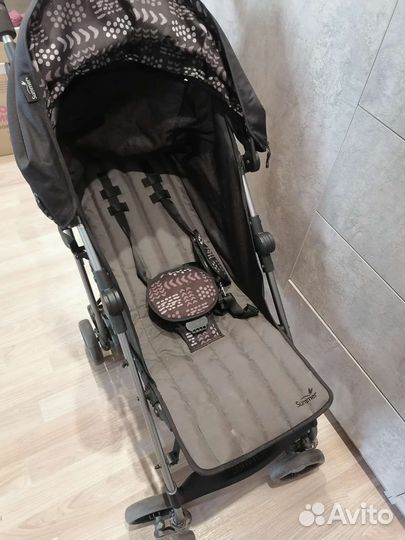Прогулочная коляска