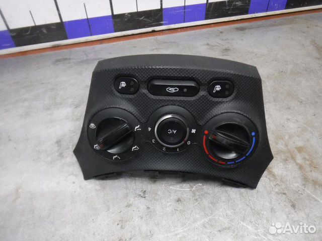 Блок управления отопителем Hyundai Solaris G4FC