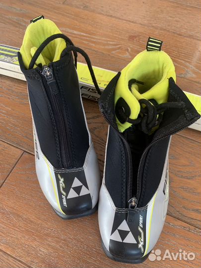 Спортивные беговые лыжи fischer