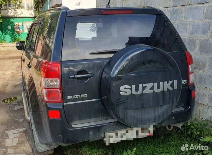 Suzuki Grand Vitara 2.4 AT, 2008, битый, 200 000 км