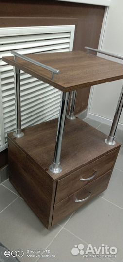 Косметическая тележка бу