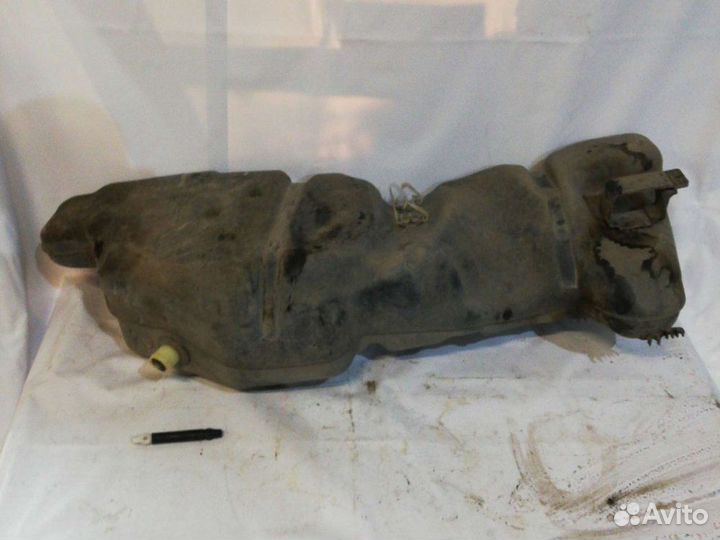 Бензобак Nissan Tiida C11