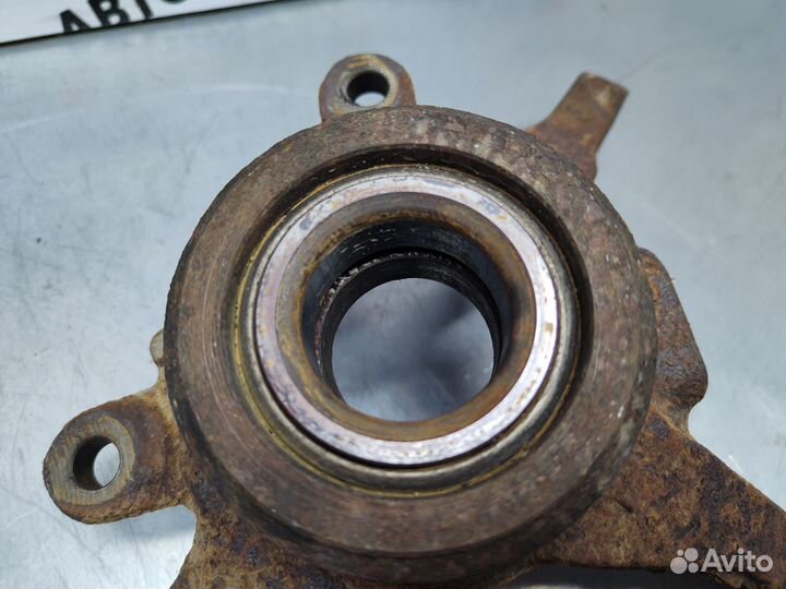 Кулак поворотный Volvo S40 (I, VS16) 1997 г.в