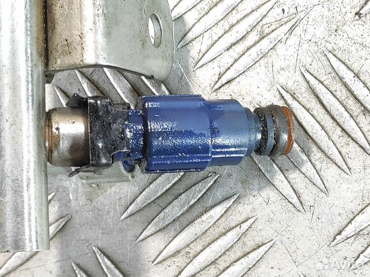 Форсунка двигателя Kia Ceed 2007 2012