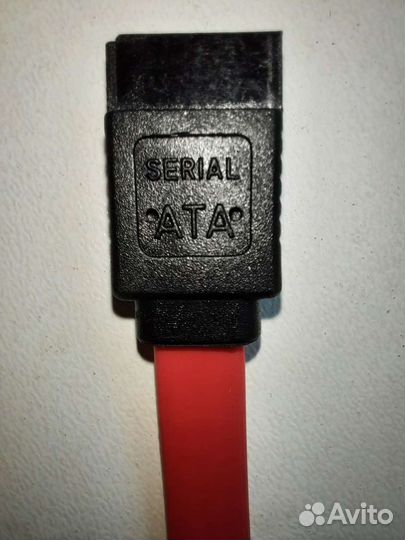 Кабель SATA с защелками