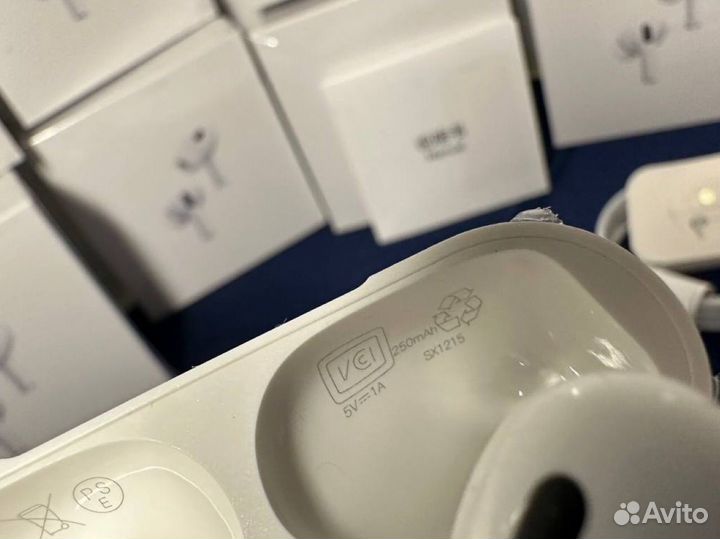 AirPods Pro 2 + чехол в подарок