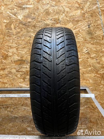 Avon CR85 215/65 R15