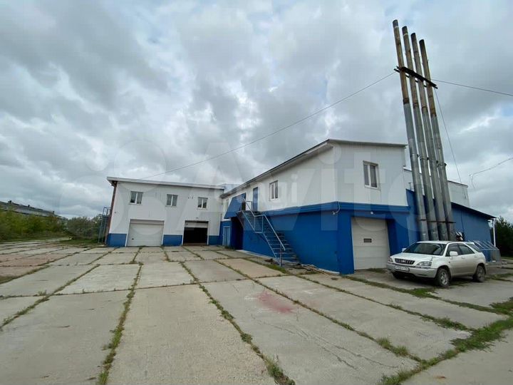 Здание, 2000 м²