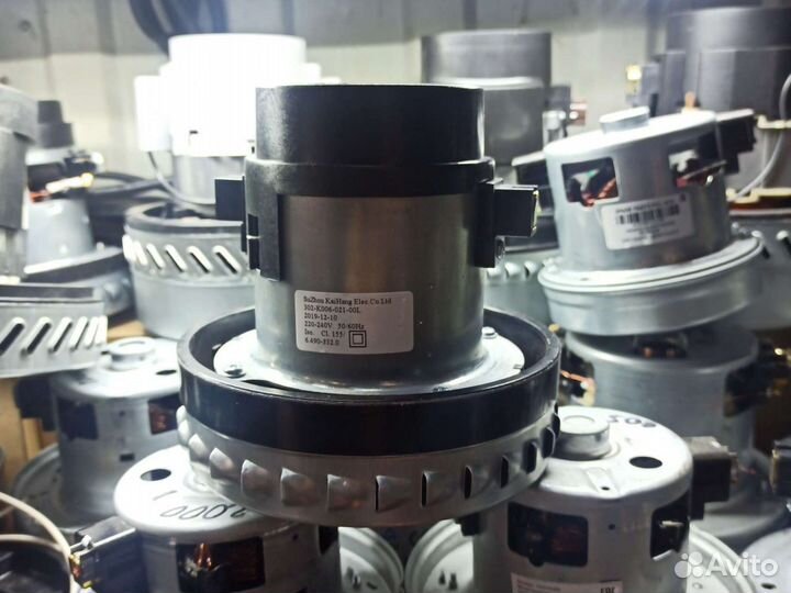 Продам двигатель пылесоса Karcher wd 2 wd 3