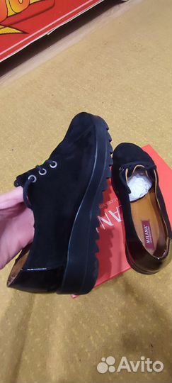 Ботинки женские