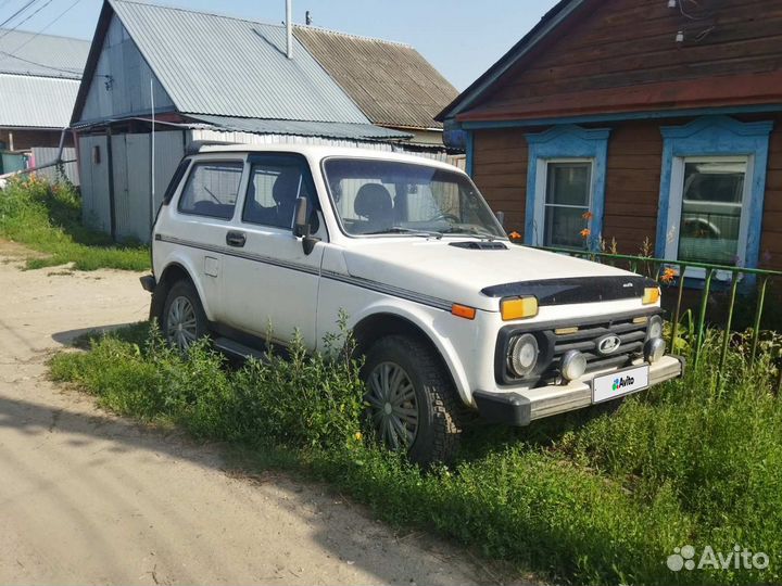 LADA 4x4 (Нива) 1.7 МТ, 1996, 100 000 км