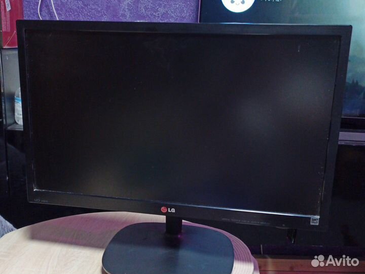 Монитор для компьютера бу рабочий 24 дюйма