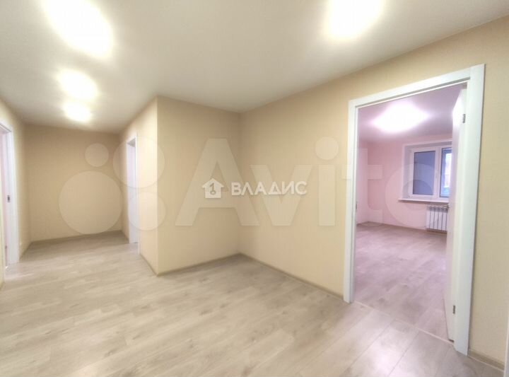 4-к. квартира, 110 м², 1/4 эт.