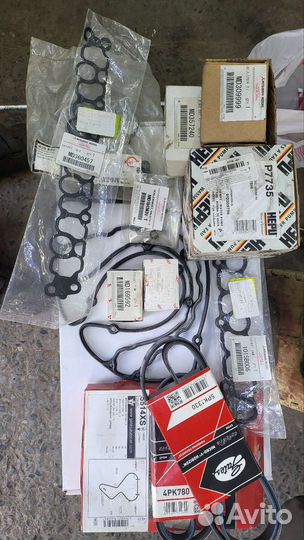 Запчасти на мотор Mitsubishi carisma 1.8gdi