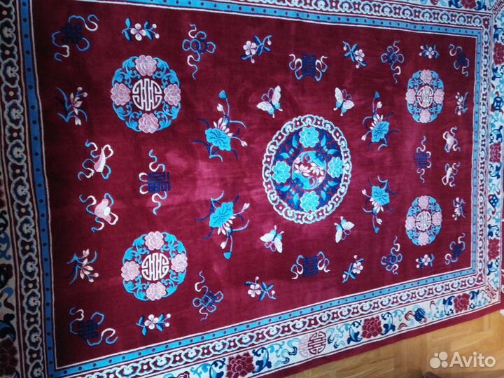 Ковер шерстяной новый