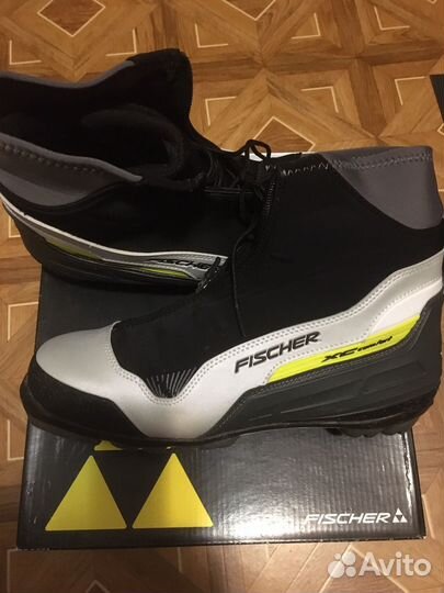 Лыжные ботинки