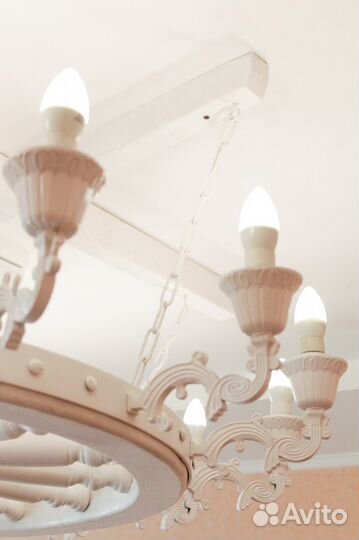 Люстры Каролина деревянная колесо