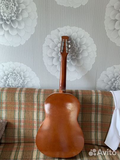 Гитара 6 струнная