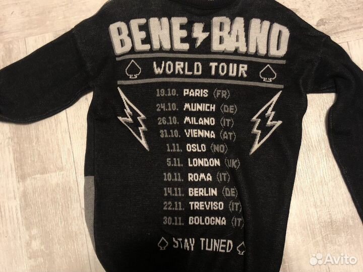 Свитер бенеттон