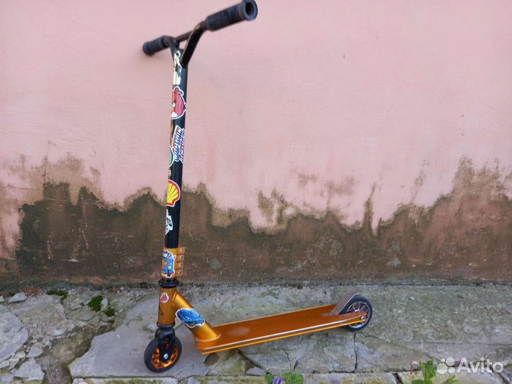 Трюкоаой самокат Trix agressor